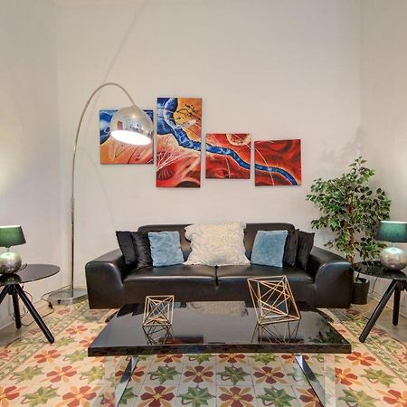 Valletta 2 Bedroom Sleeps 6 Apartment Walking Distance To Centre And The Sea Exterior photo